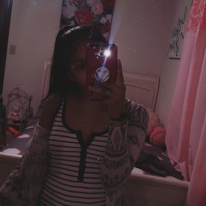 Meet your Posher, Alexia